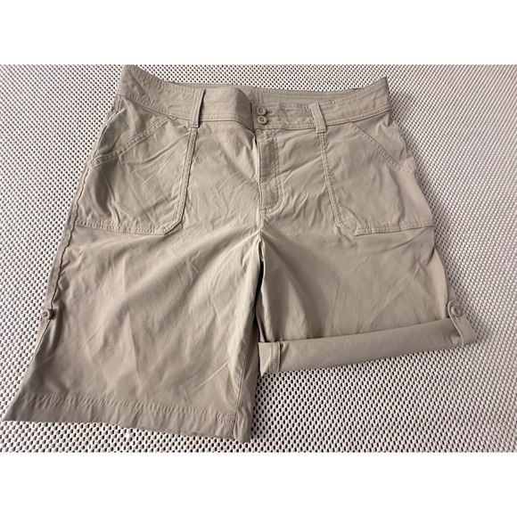 Eddie Bauer Rolled Hem Bermuda Shorts Women Size 14 Tan Khaki Hiking Performance - Picture 1 of 10
